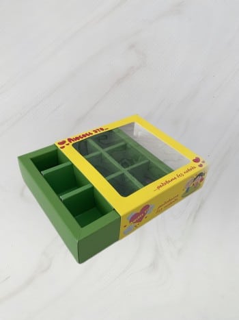 Упаковка под 9 конфет "Love is" желто-зеленая — изображение 3