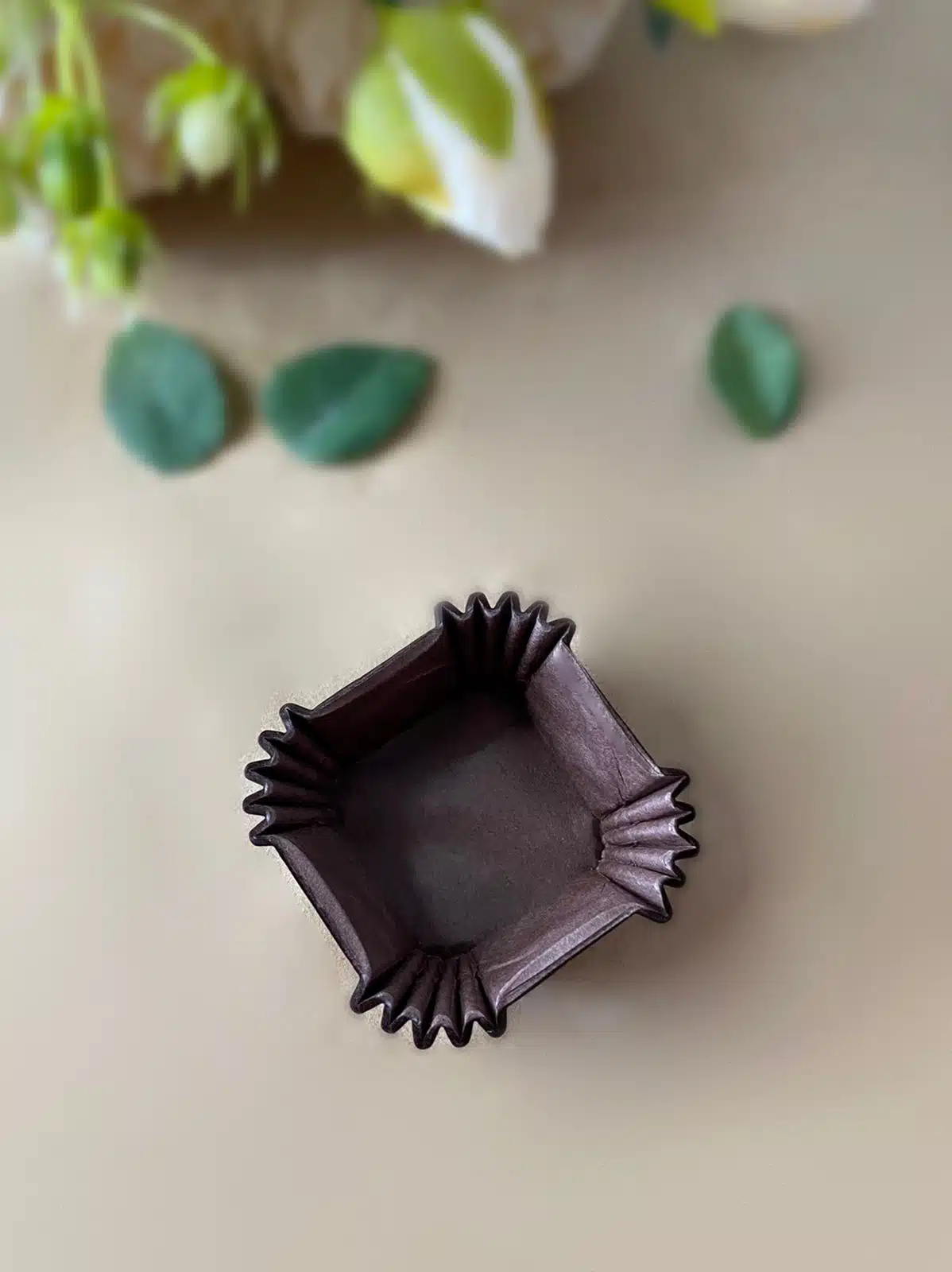 Капсулы для конфет бумажные 3,5*3,5 см. 20 шт., коричневый квадрат — изображение 3