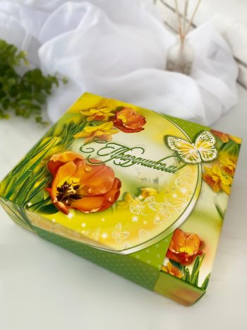 Коробка для подарка с шубером "С праздником"