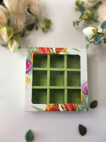 Упаковка под 9 конфет  "8 марта" с тюльпанами