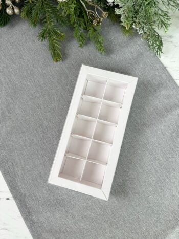 Коробка с прозрачной крышкой с тонкими разделителями 10 конфет, белый — изображение 2