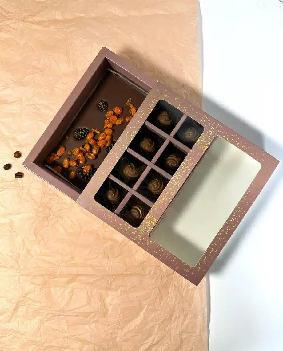 Упаковка под 8 конфет и шоколад, "Золотое свечение" — изображение 4