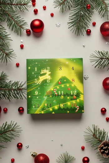 Коробка Адвент под 16 конфет Волшебство, 180х180х30 мм