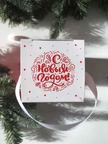 Коробка подарочная с резным окном Шары, 70х70х190 мм — изображение 4