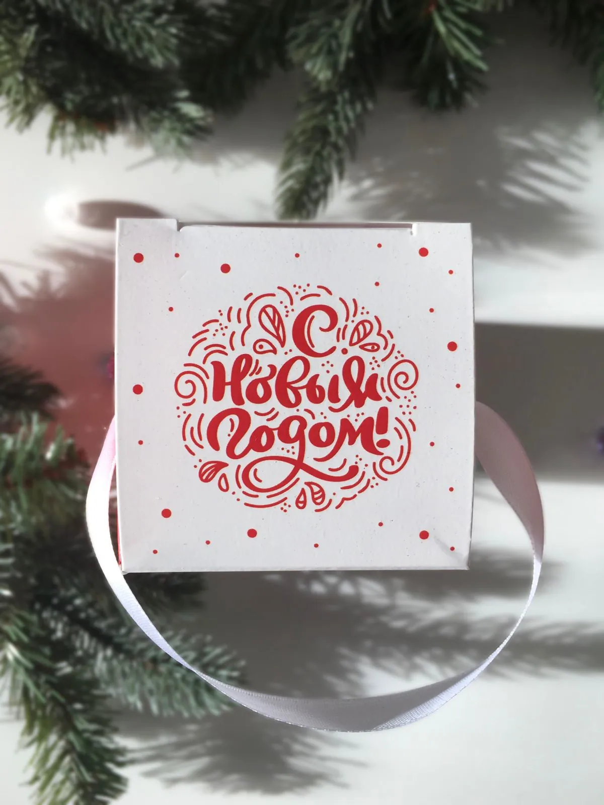 Коробка подарочная с резным окном Шары, 70х70х190 мм — изображение 4